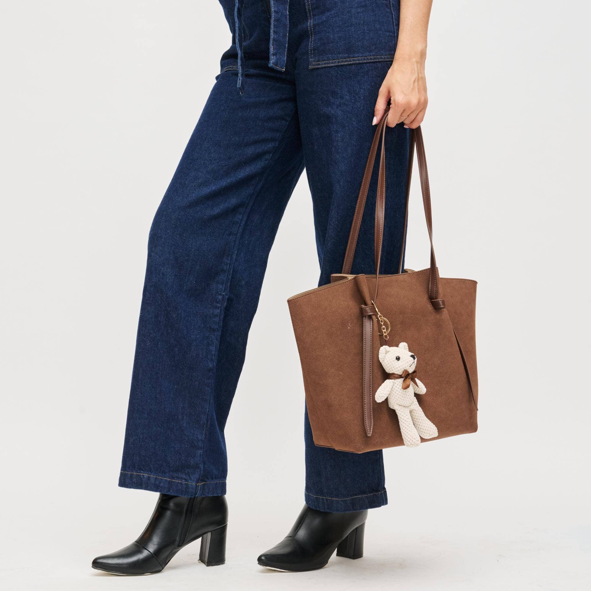 Sac fourre-tout en chocolat végan avec breloque