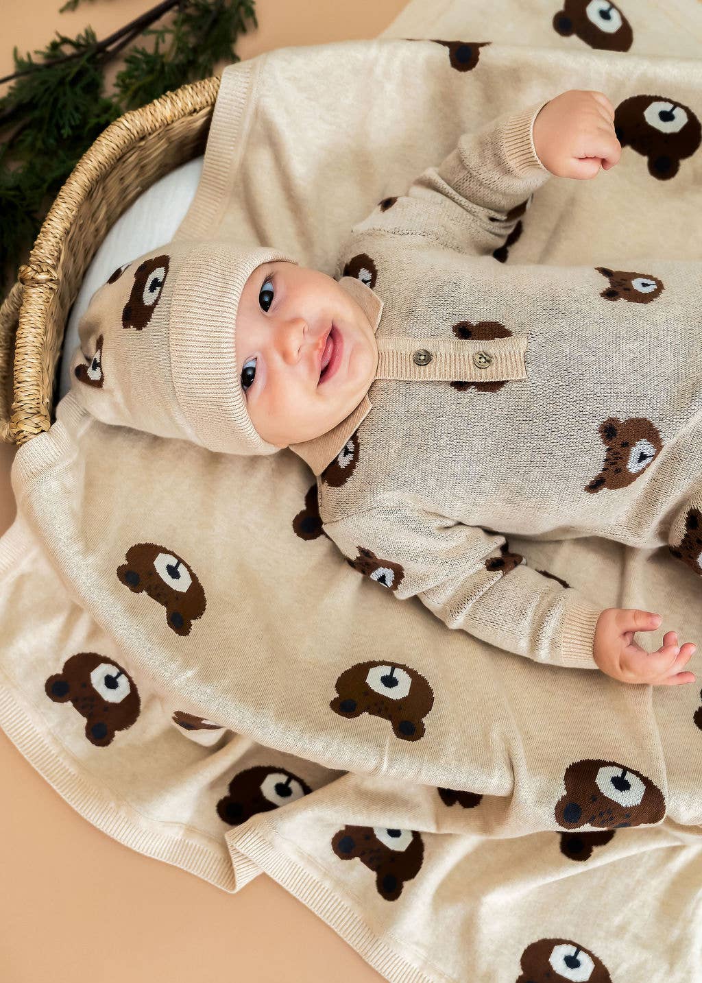 Personalized brown bear - Organic Cotton Baby Blanket