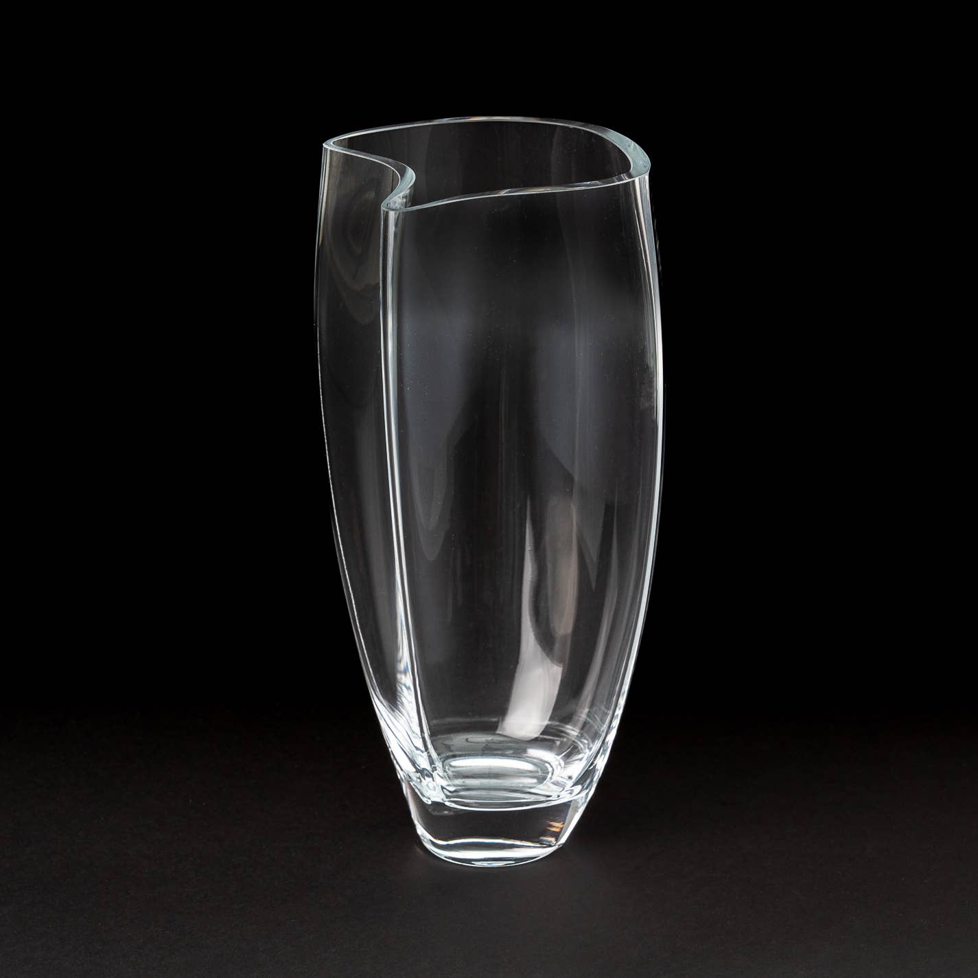 Folded elegant Crystal Vase