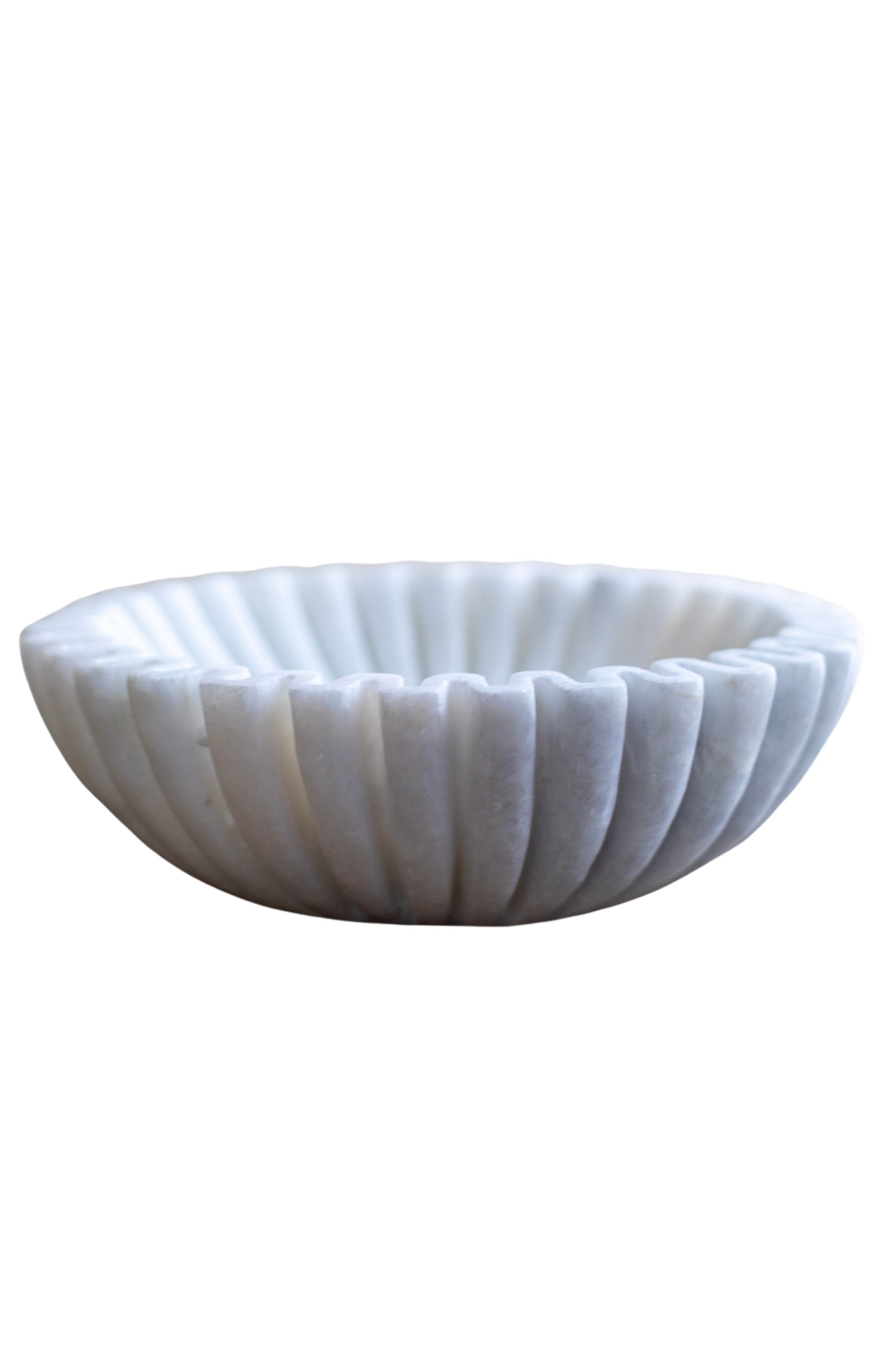 Marble Fluted Scalloped Bowl, Medium