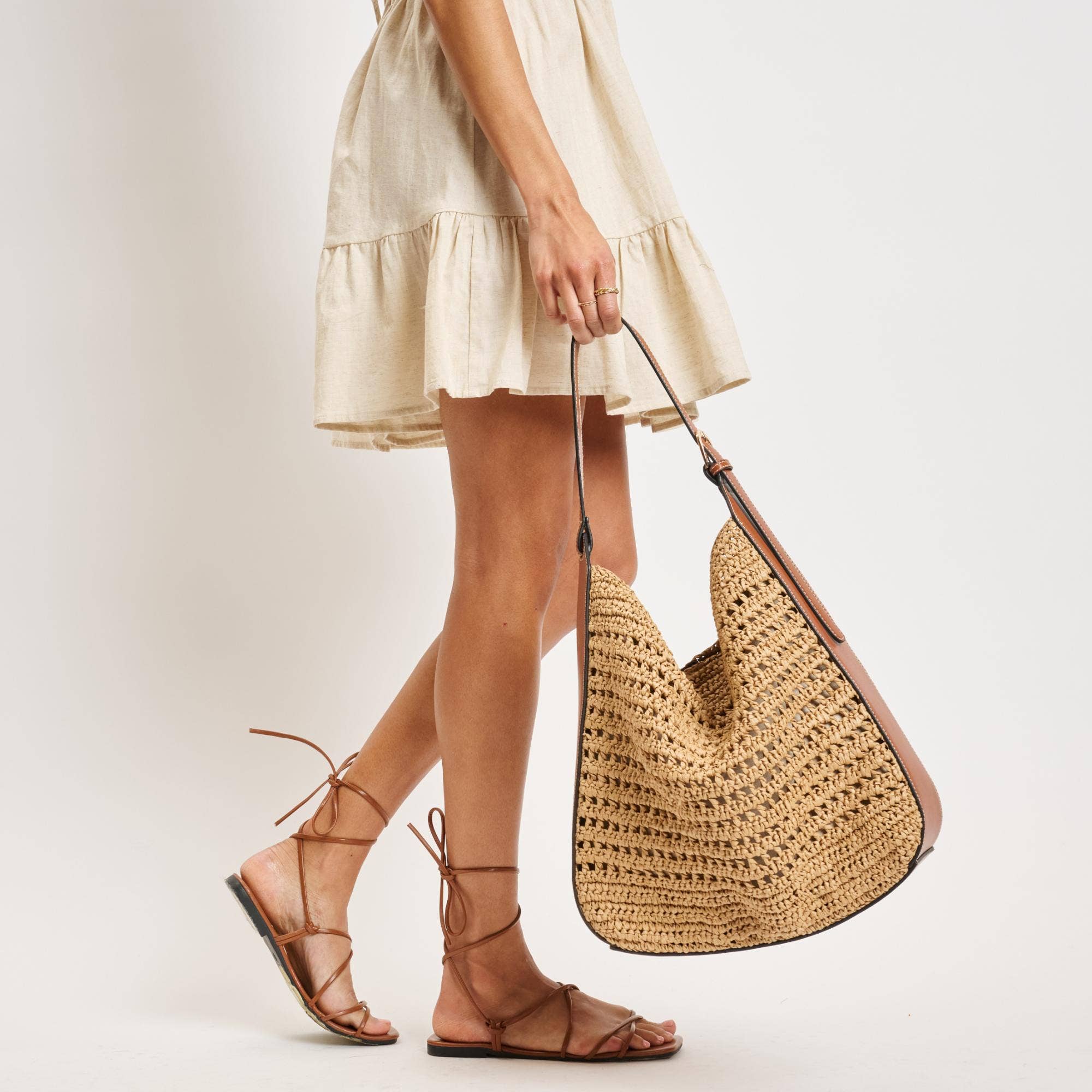 Straw woven Hobo tote bag - brown trim