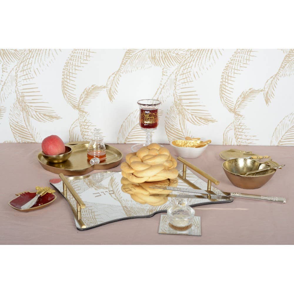 Plateau à pommes dorées avec bol