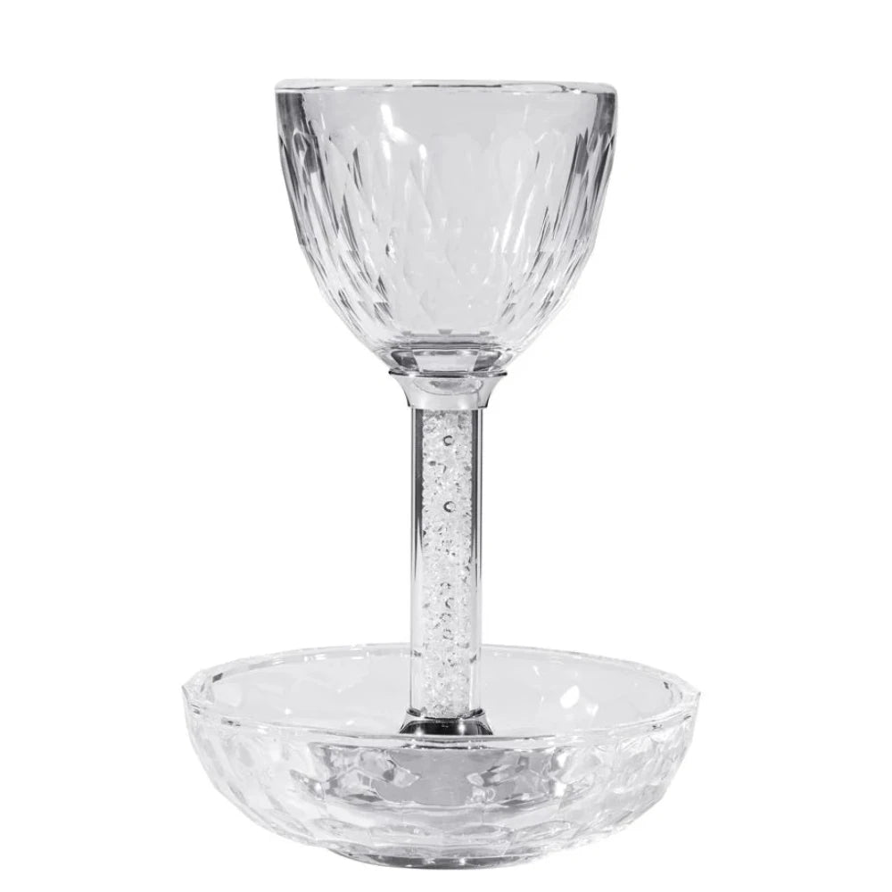 Coupe de Kiddouch en cristal avec pierres précieuses transparentes dans la tige et plateau assorti