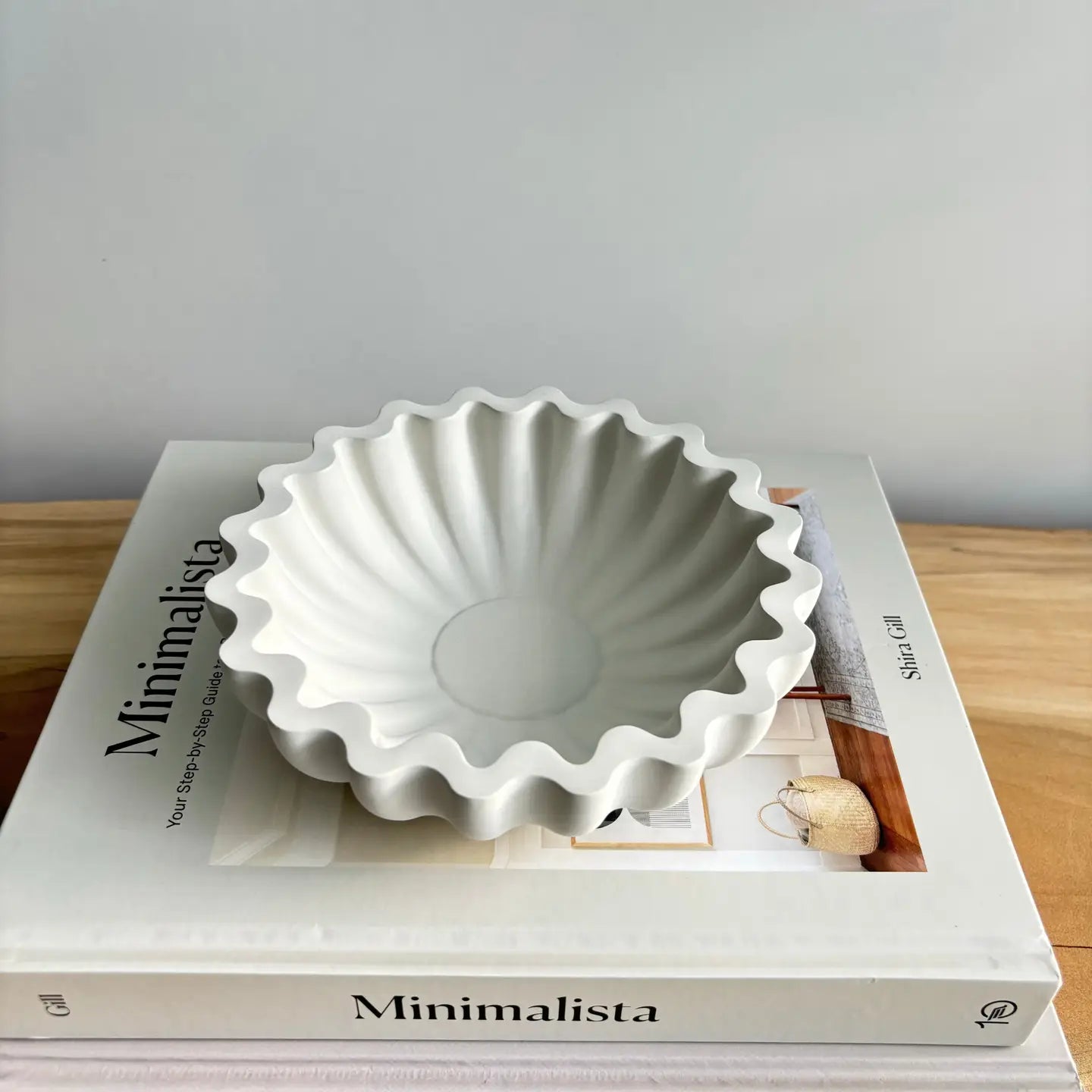 Off white concrete ruffle bowl