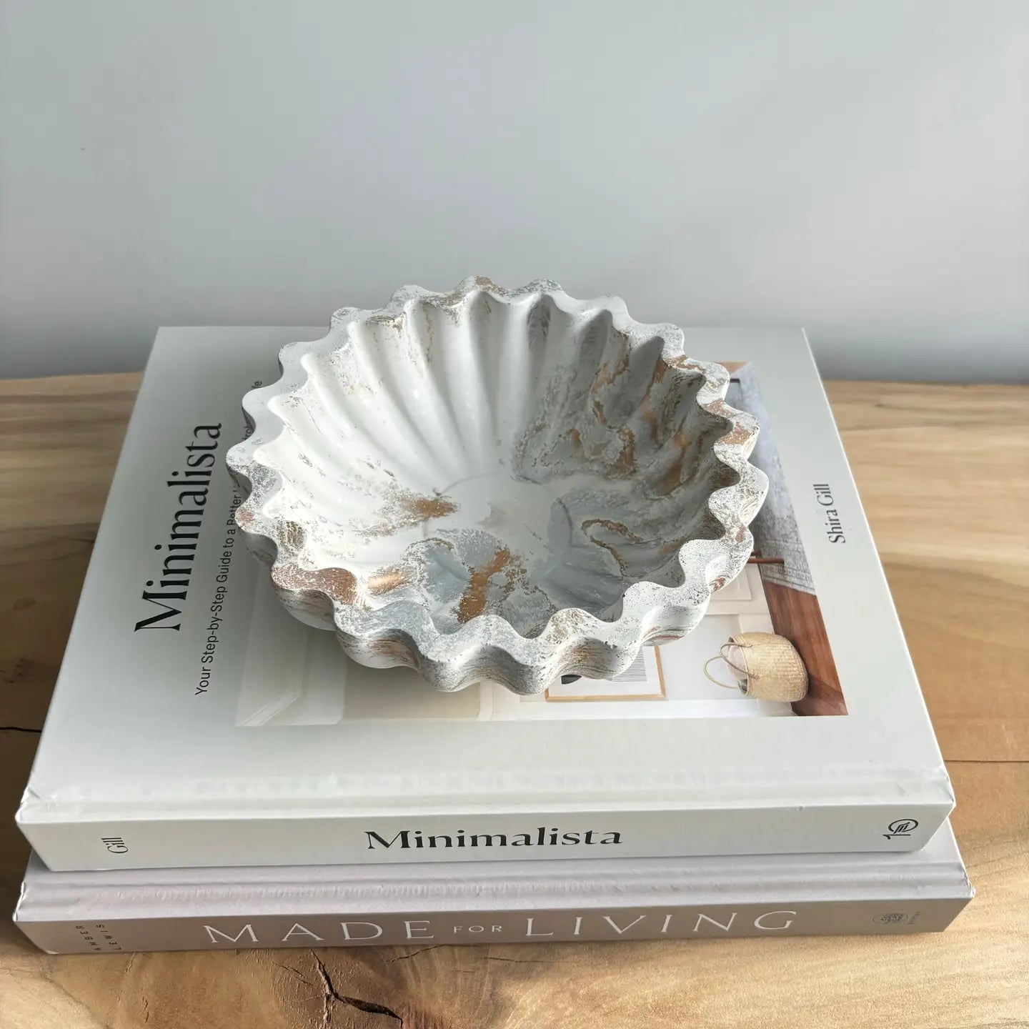 Bol à volants en béton marbré argent et or