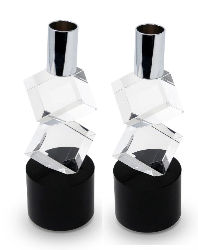 Lot de 2 bougeoirs en cristal de taille moyenne avec motif diagonal