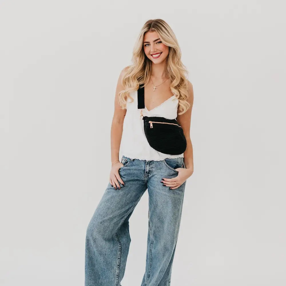 Sac banane en raphia - noir