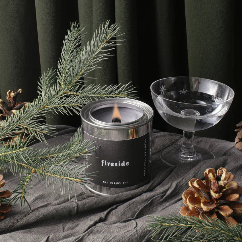 Bougie Mala 8 oz Fireside | Ambre Noir + Lavande + Musc