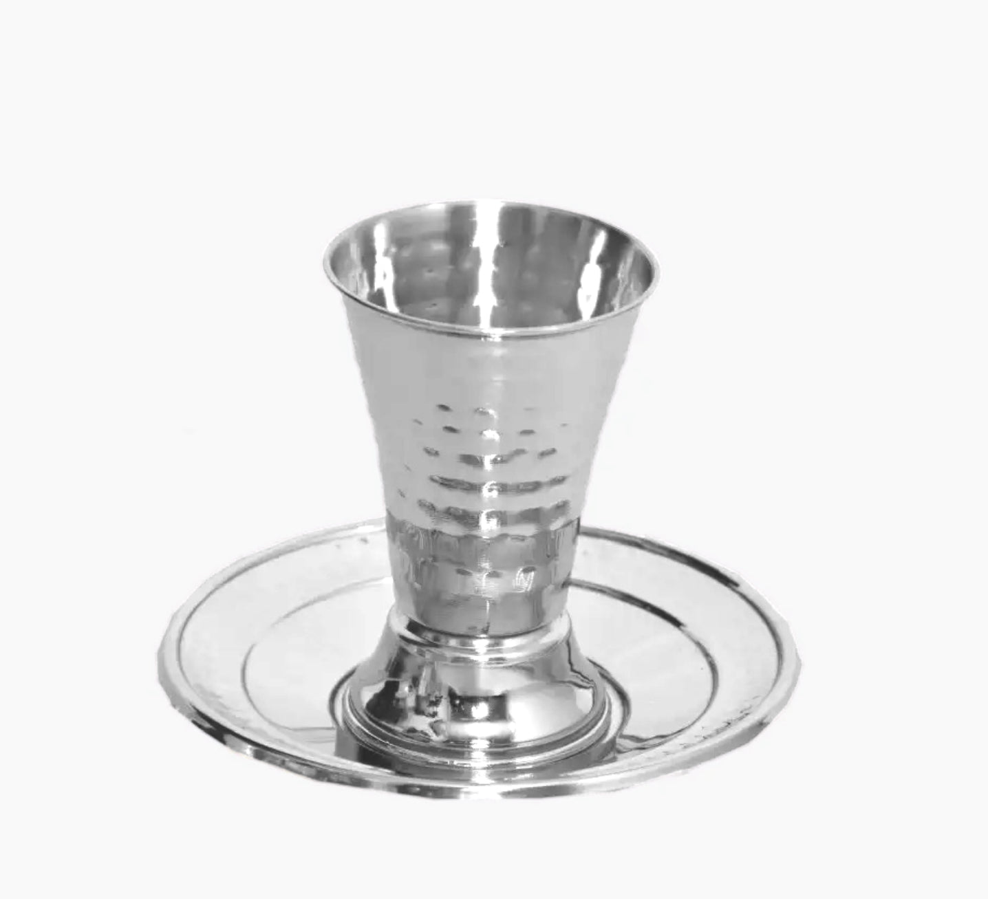 Verre à Kiddush martelé avec soucoupe