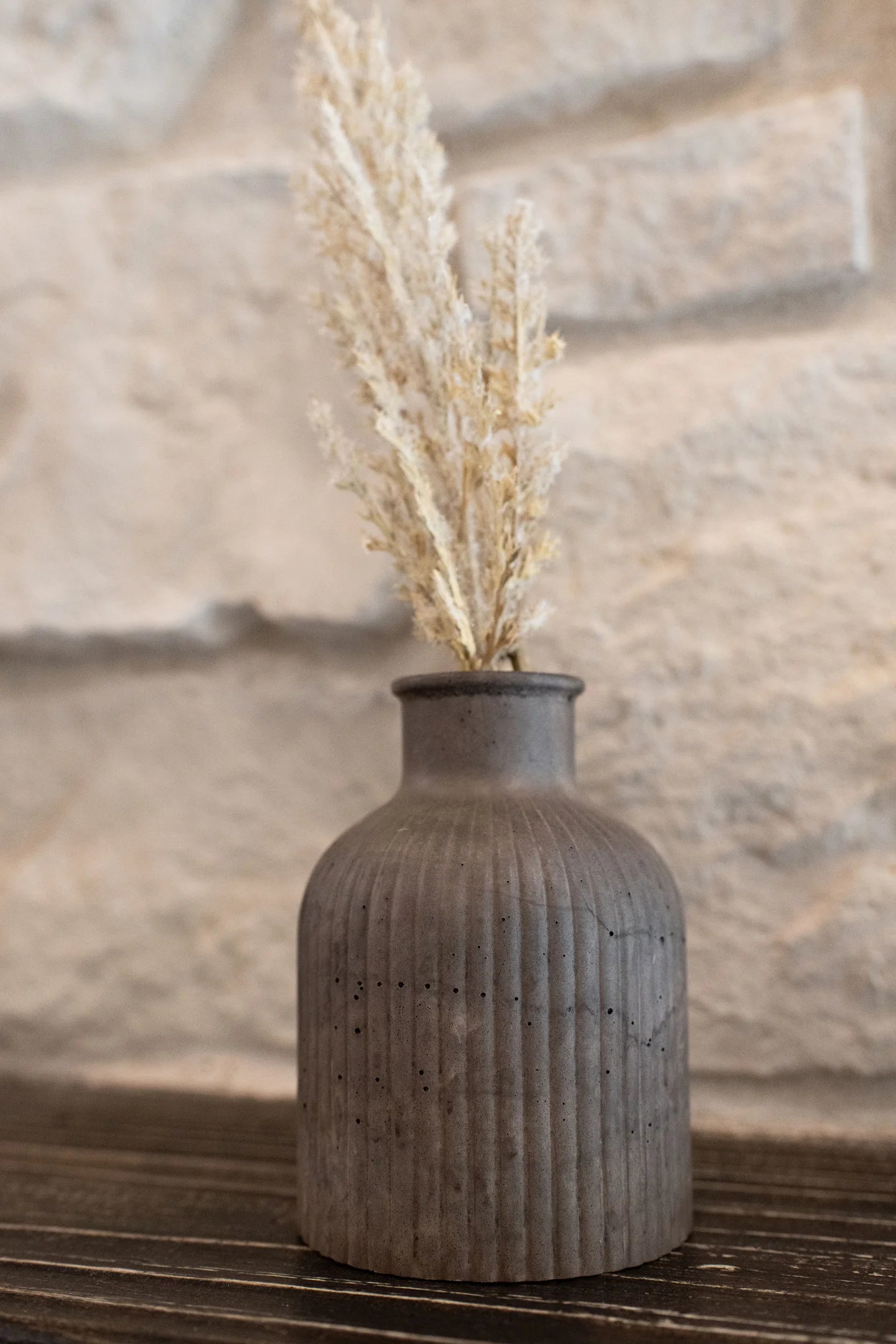 Bud vase - mocha stone