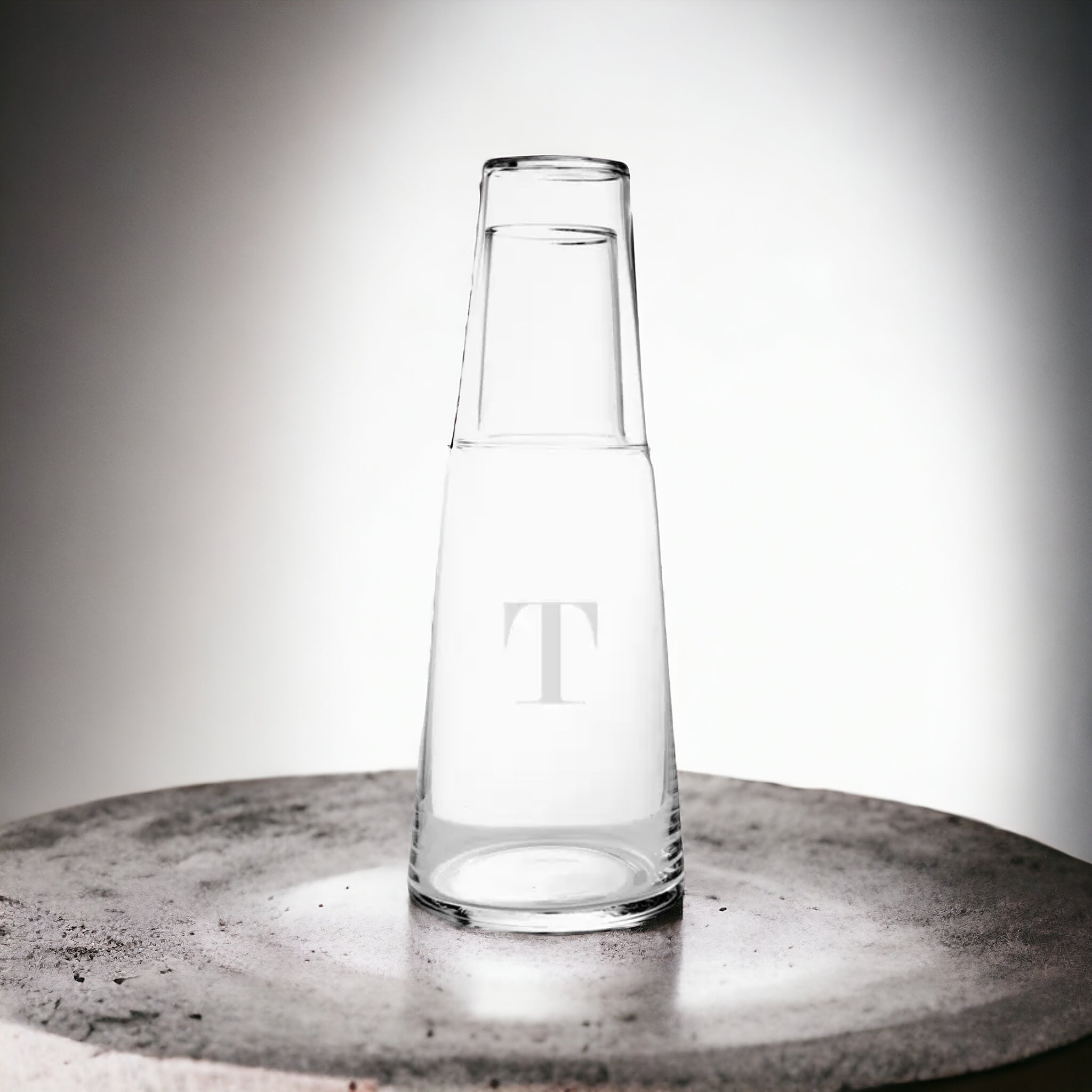Ensemble de carafes à eau en verre avec initiales