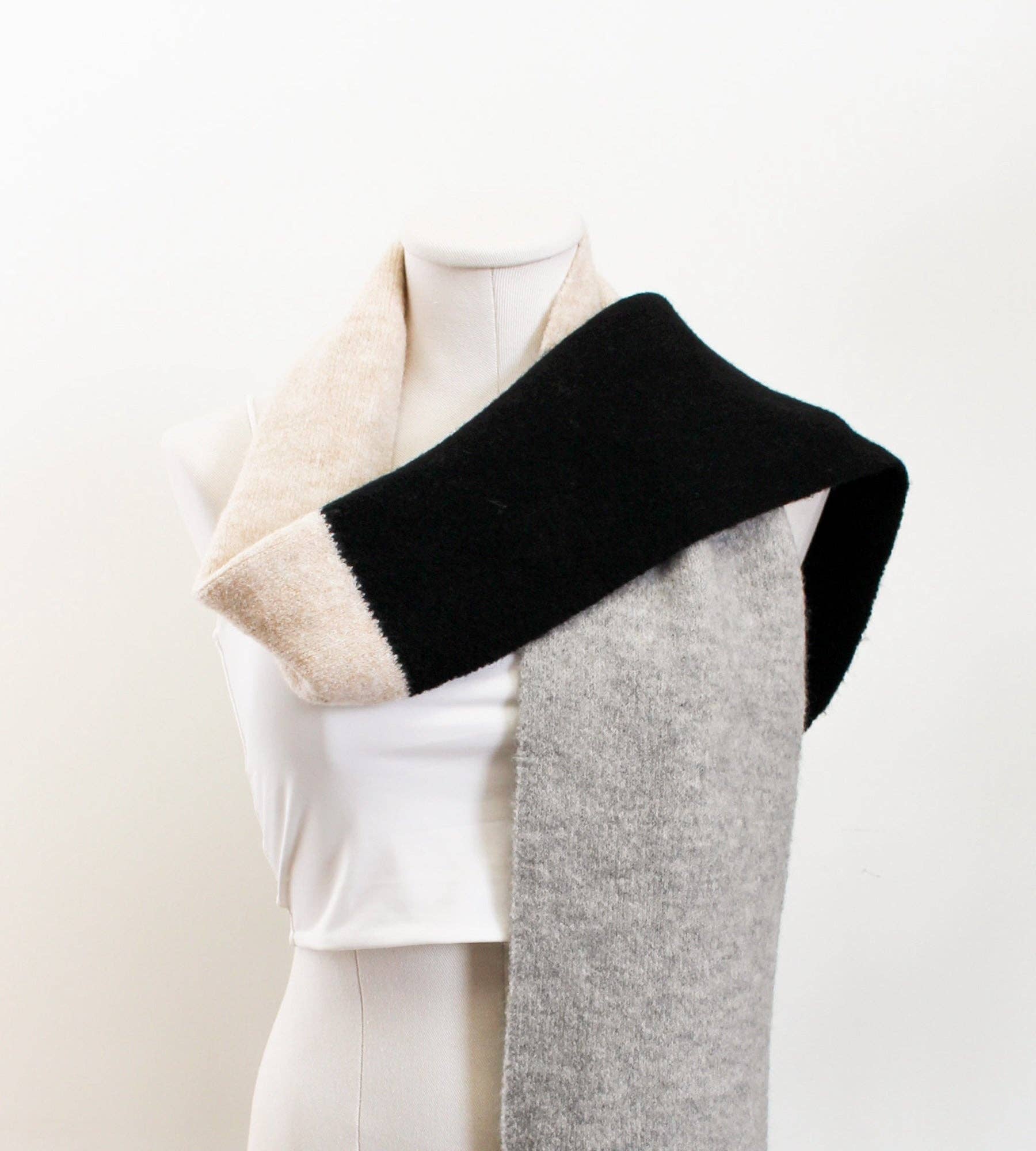 Block design Winter Scarf