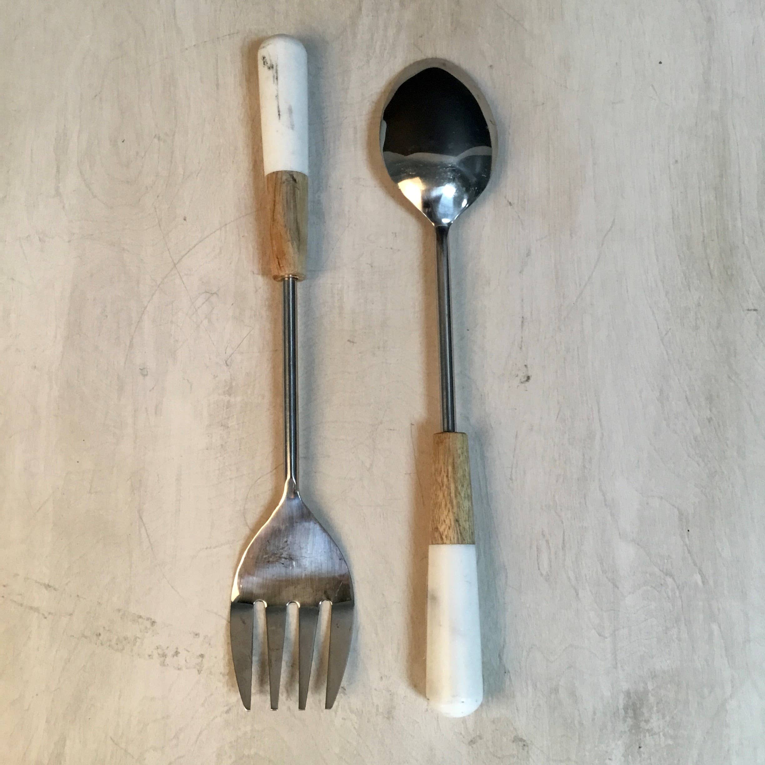 Couverts à salade élégants en marbre et bois