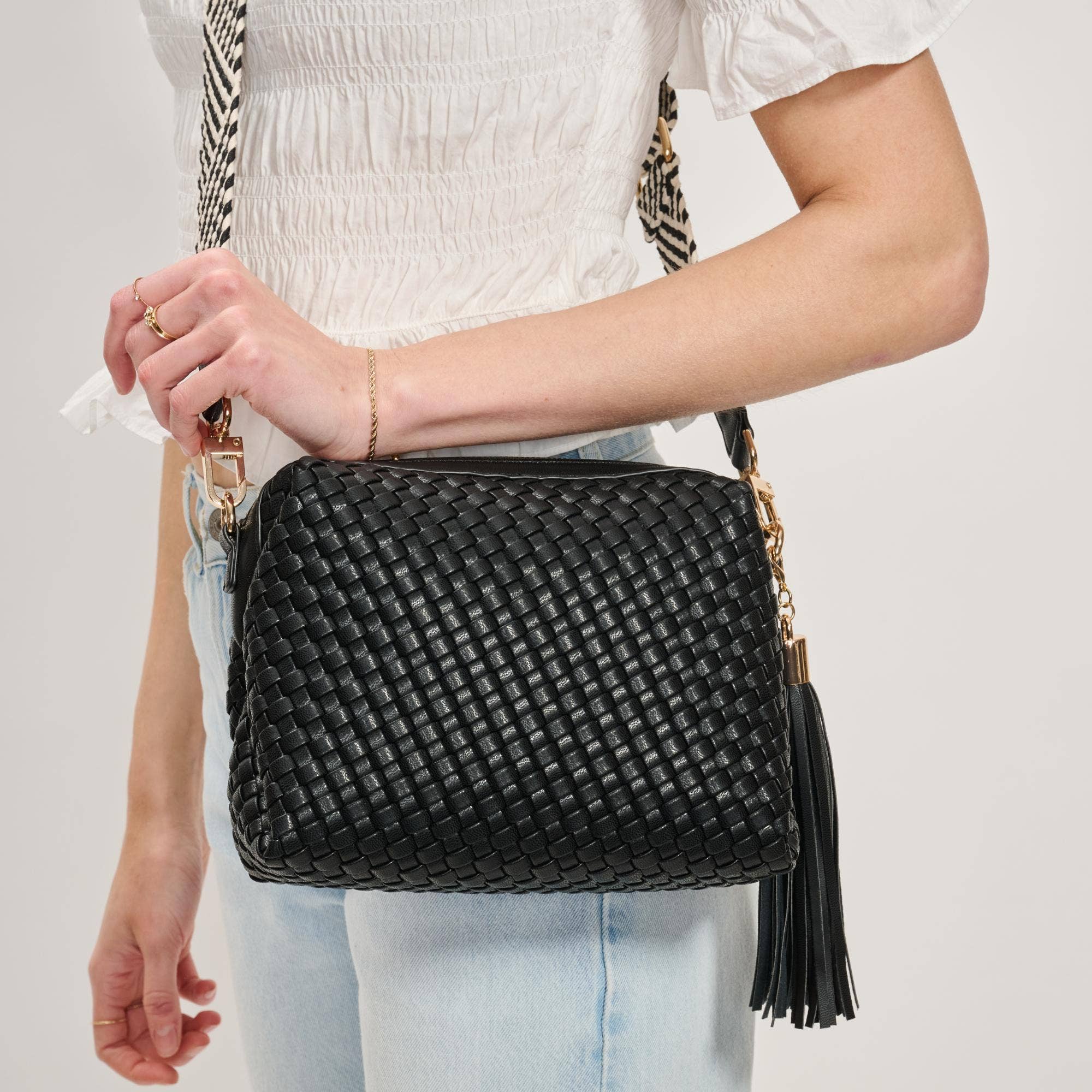 Woven Crossbody - black