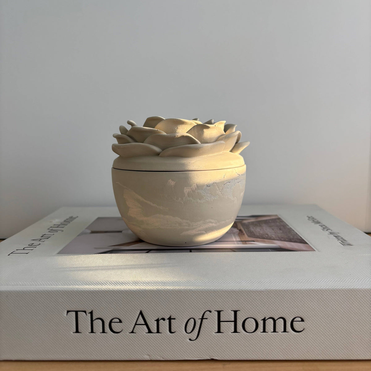 Bloom Rose Lid Concrete Vessel - tan and gray swirl