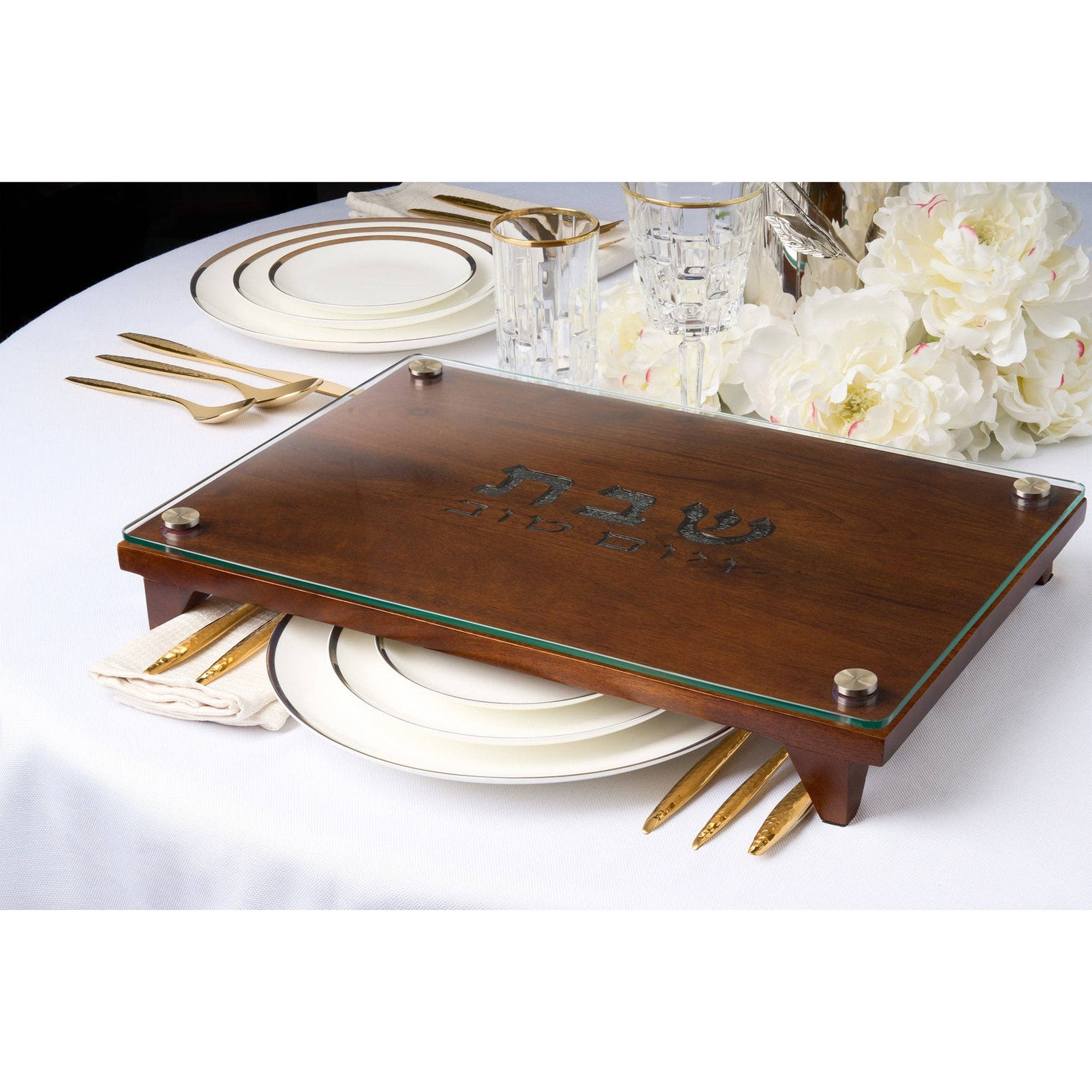 Planche à challah surélevée en noyer