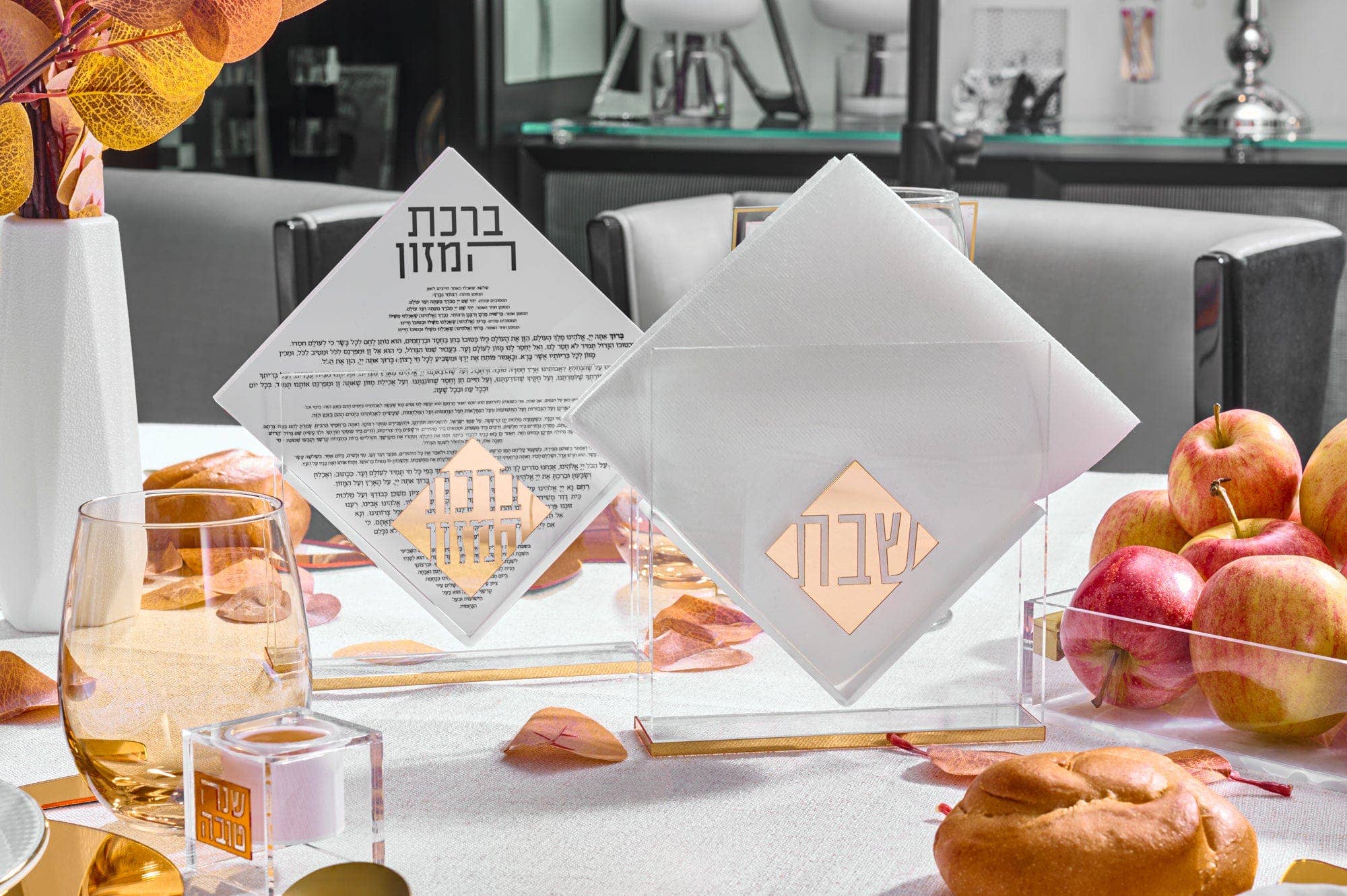 Diamond Suspended Napkin Holder