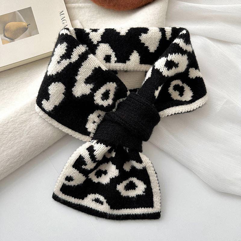 Knitted Scarf - black
