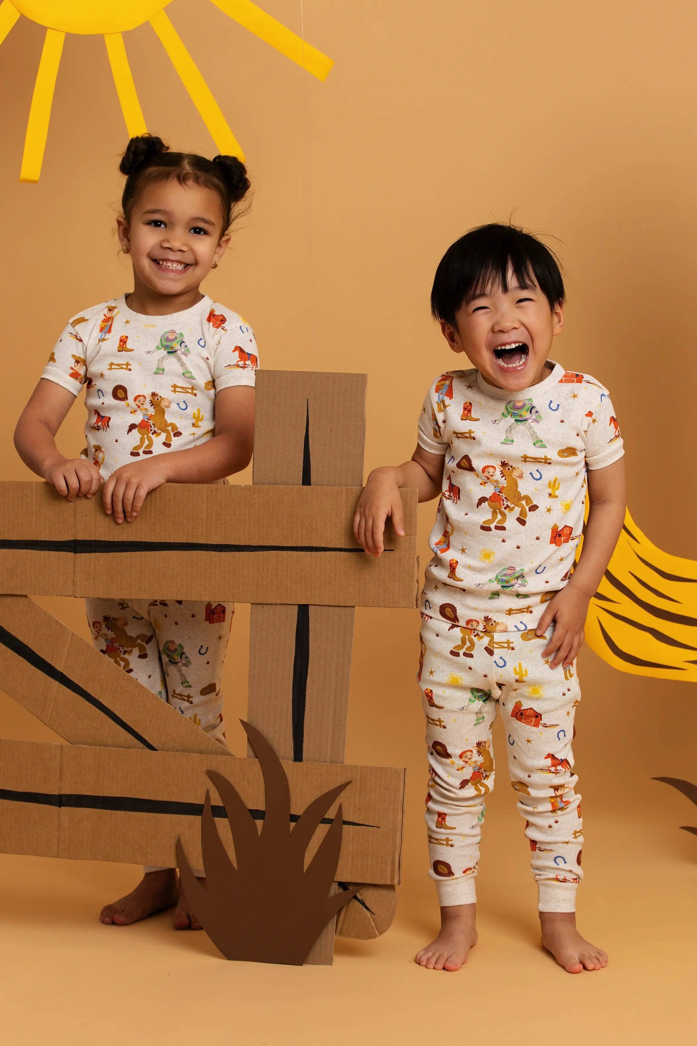 Short Sleeve Two-Piece Pajama Toy Story Western Friends