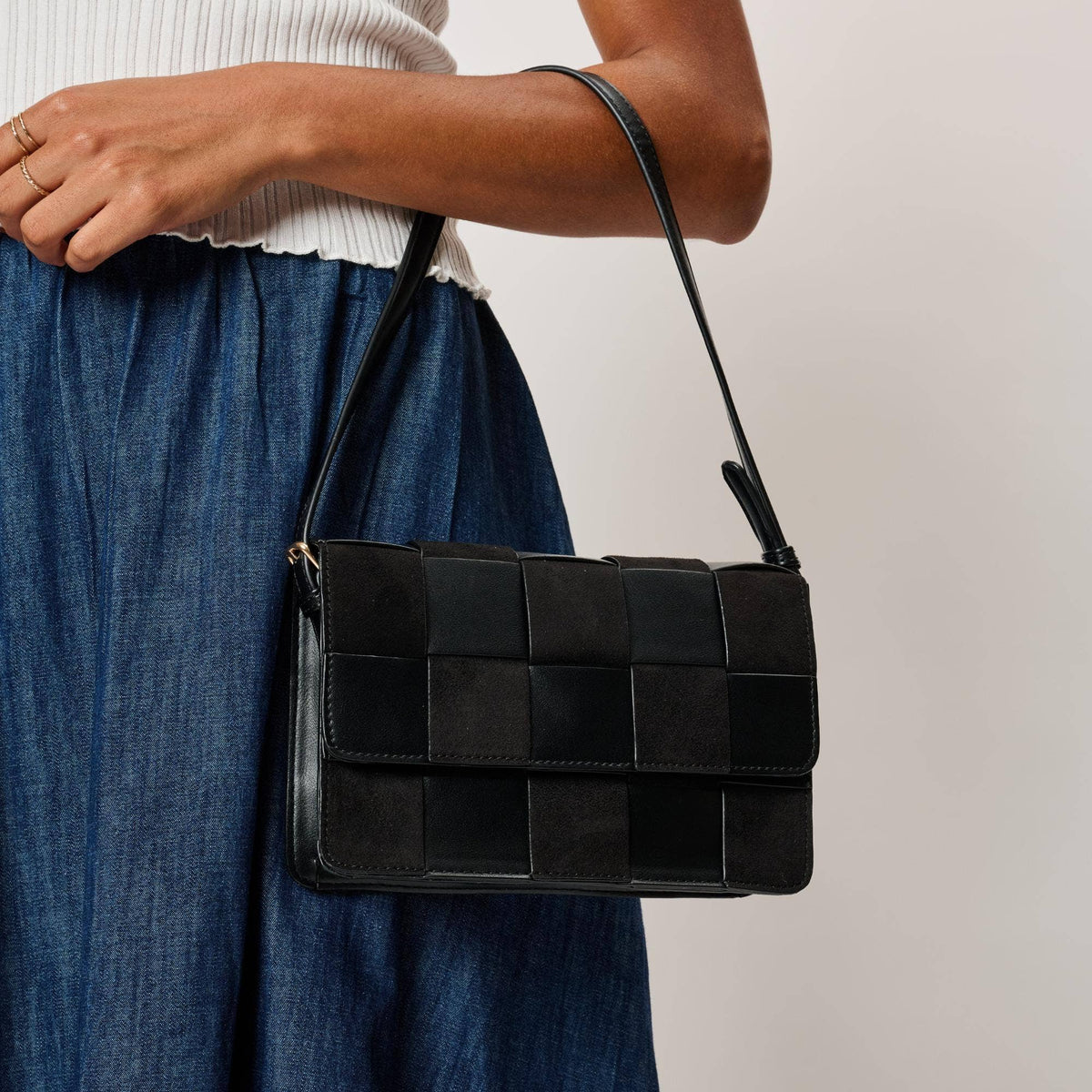 Vegan leather checkered Crossbody - black