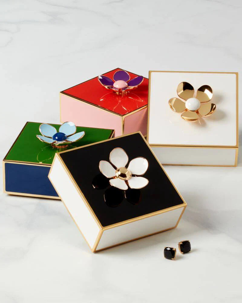 Jewelry Boxes, Pouches & Ring Holders