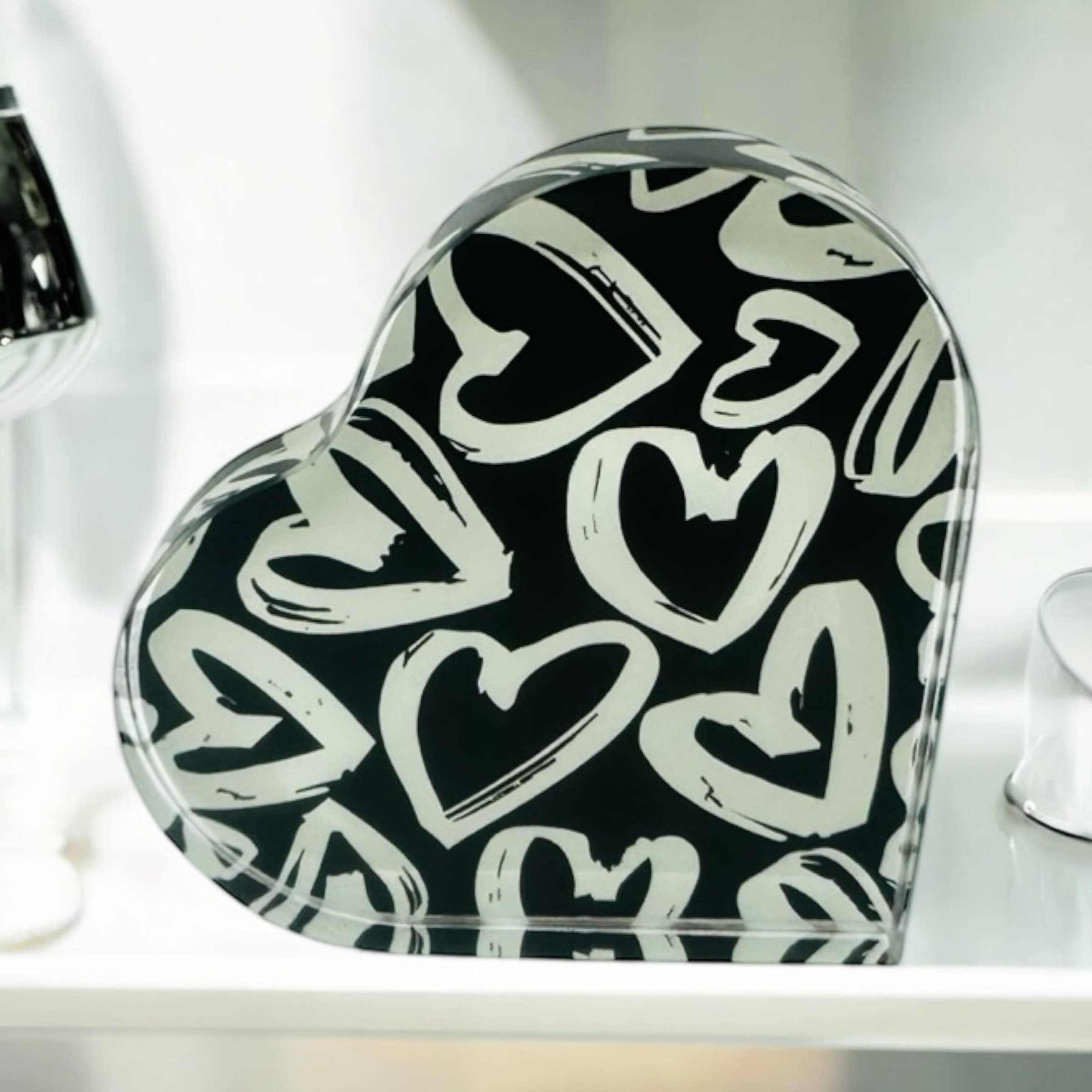  Graffiti Hearts Crystal Heart Decor