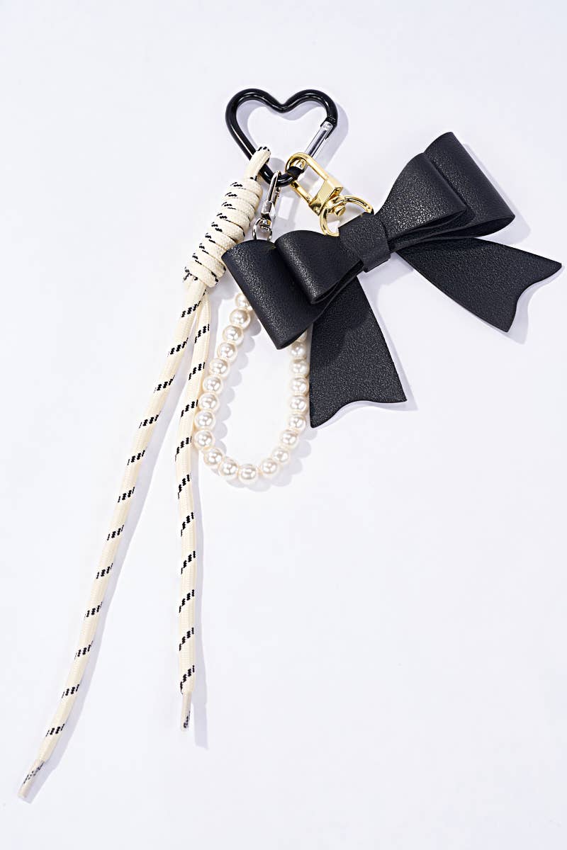 Pearl and bow bag charm/keychain