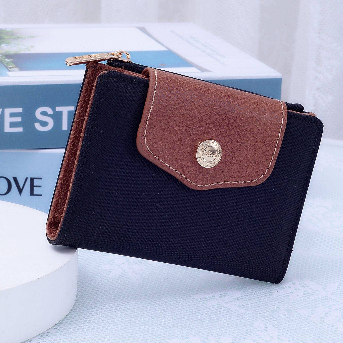 Nylon Snap Bifold Wallet: Black