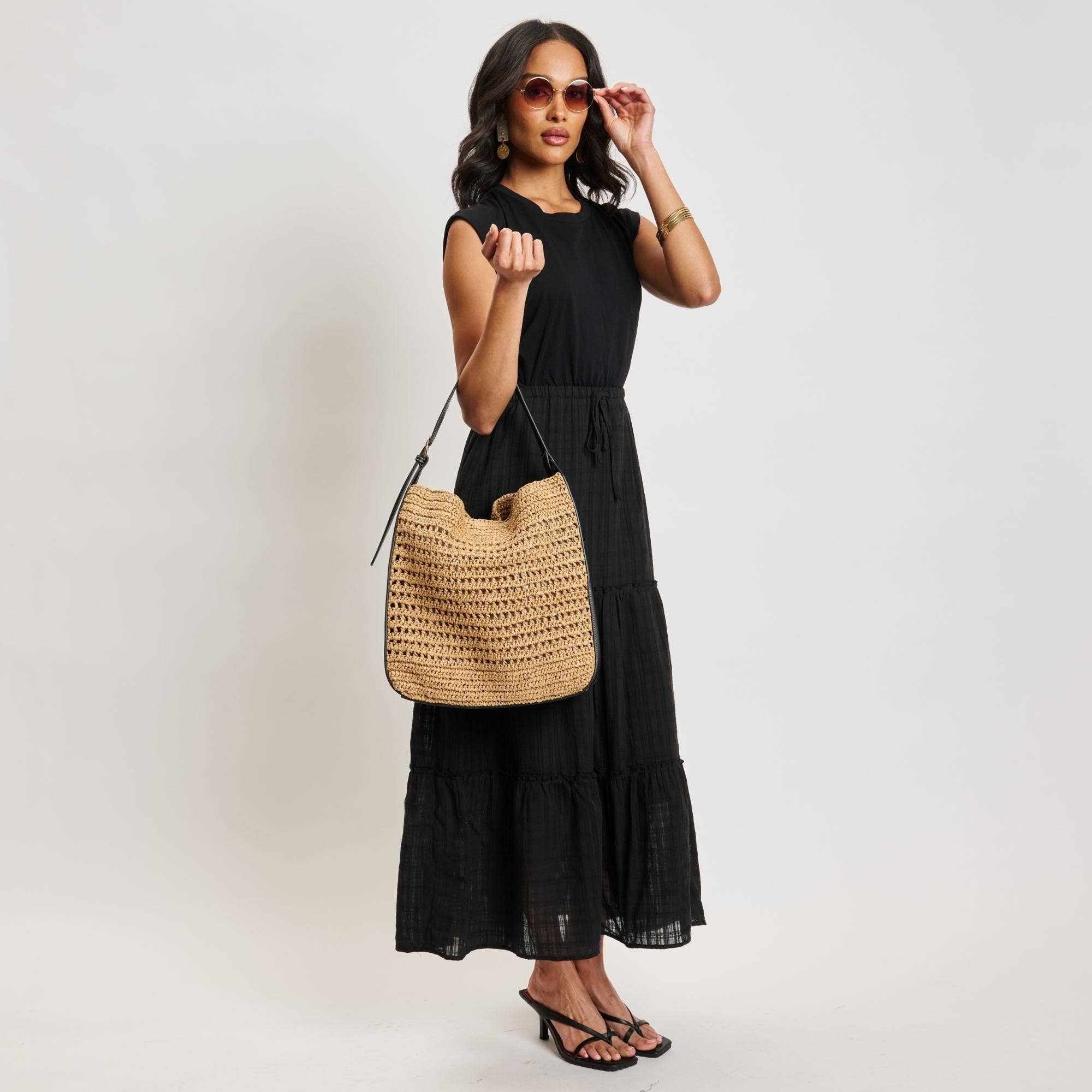 Sac Hobo en paille tressée - bordure noire