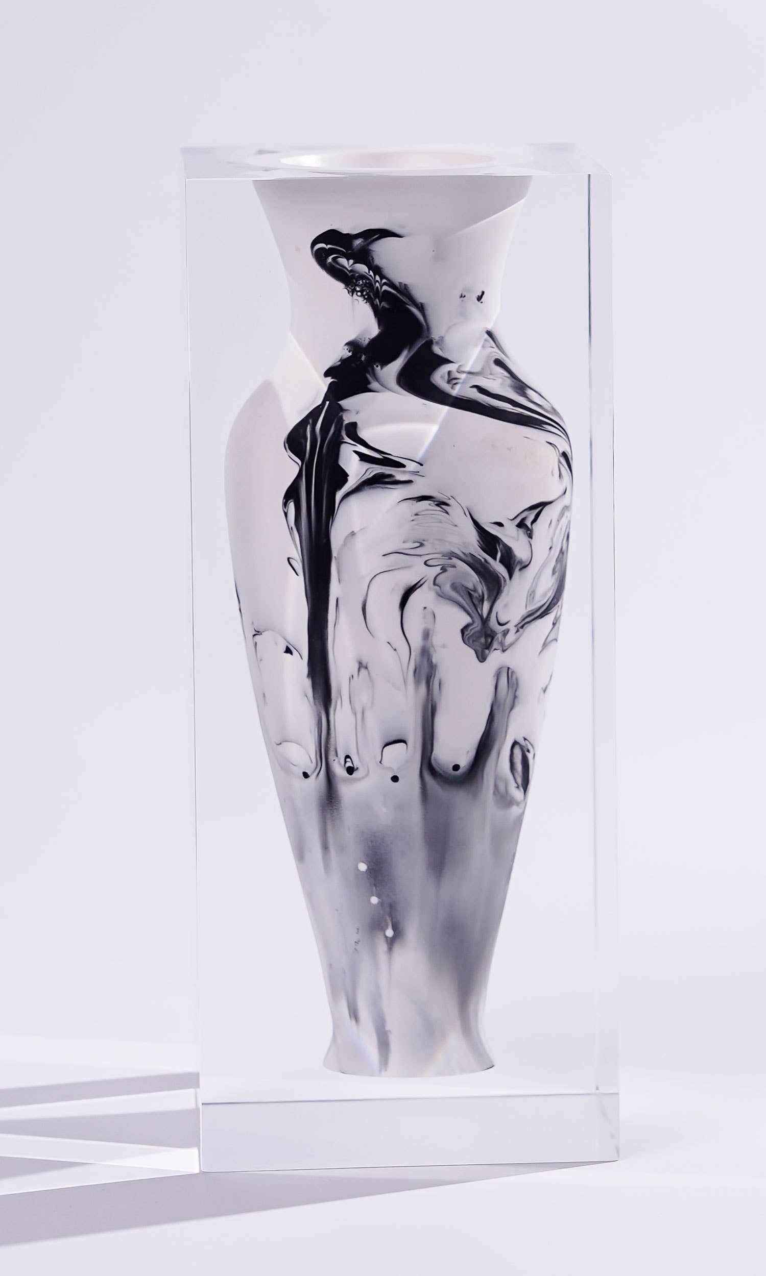 Resin Bud Vase — Elongated Silhouette: white marble