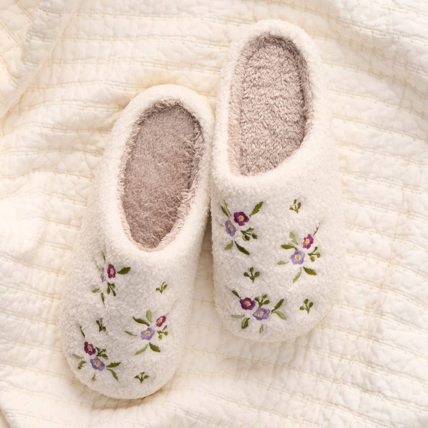 Fuzzy Slippers-Dainty Floral Purple