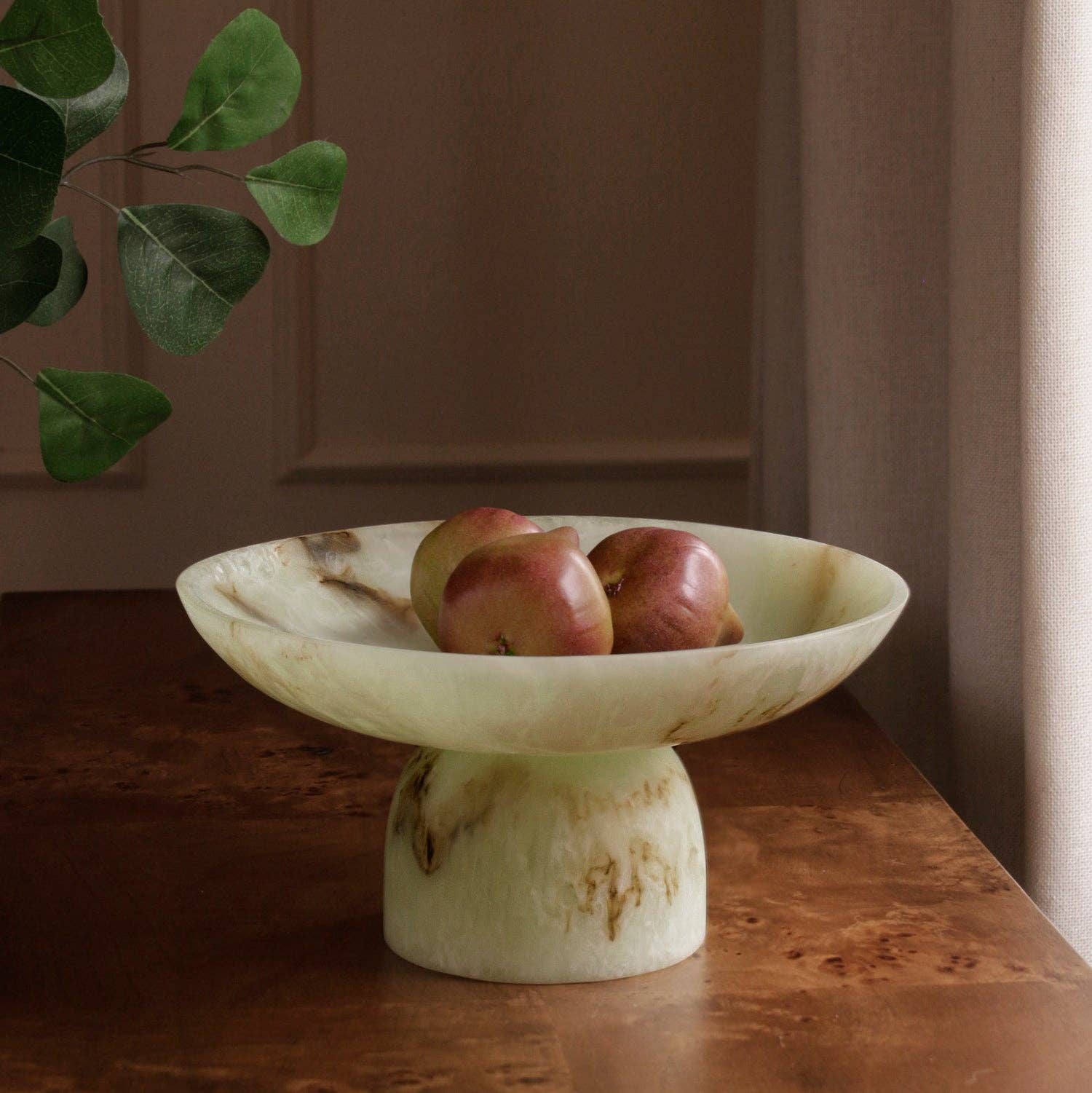 RESIN Giada Medium Pedestal - Jade Swirl
