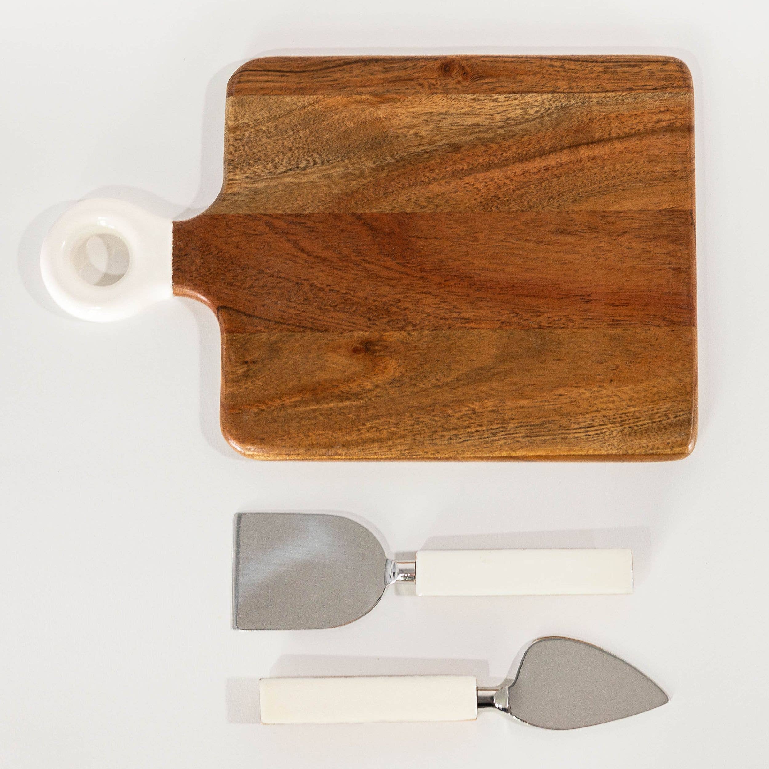 Charcuterie Board and Set of 2 Knives