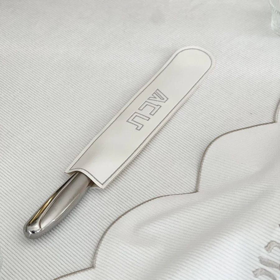 Couvre-lame de couteau à feuilles brodées