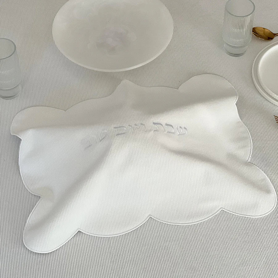 Scalloped Edge Corduroy Challah Cover - silver