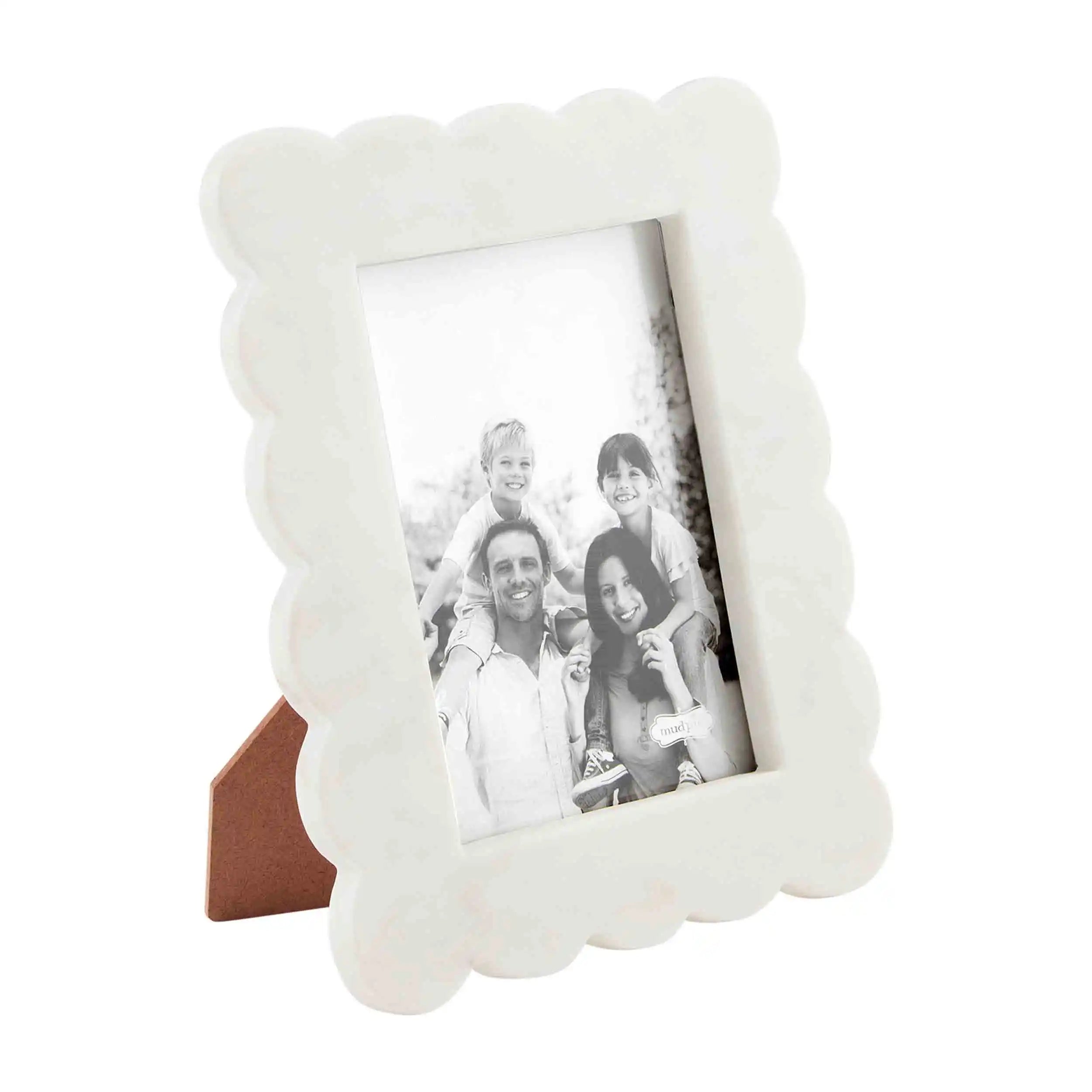 Scalloped Marble Picture Frame - 5x7
