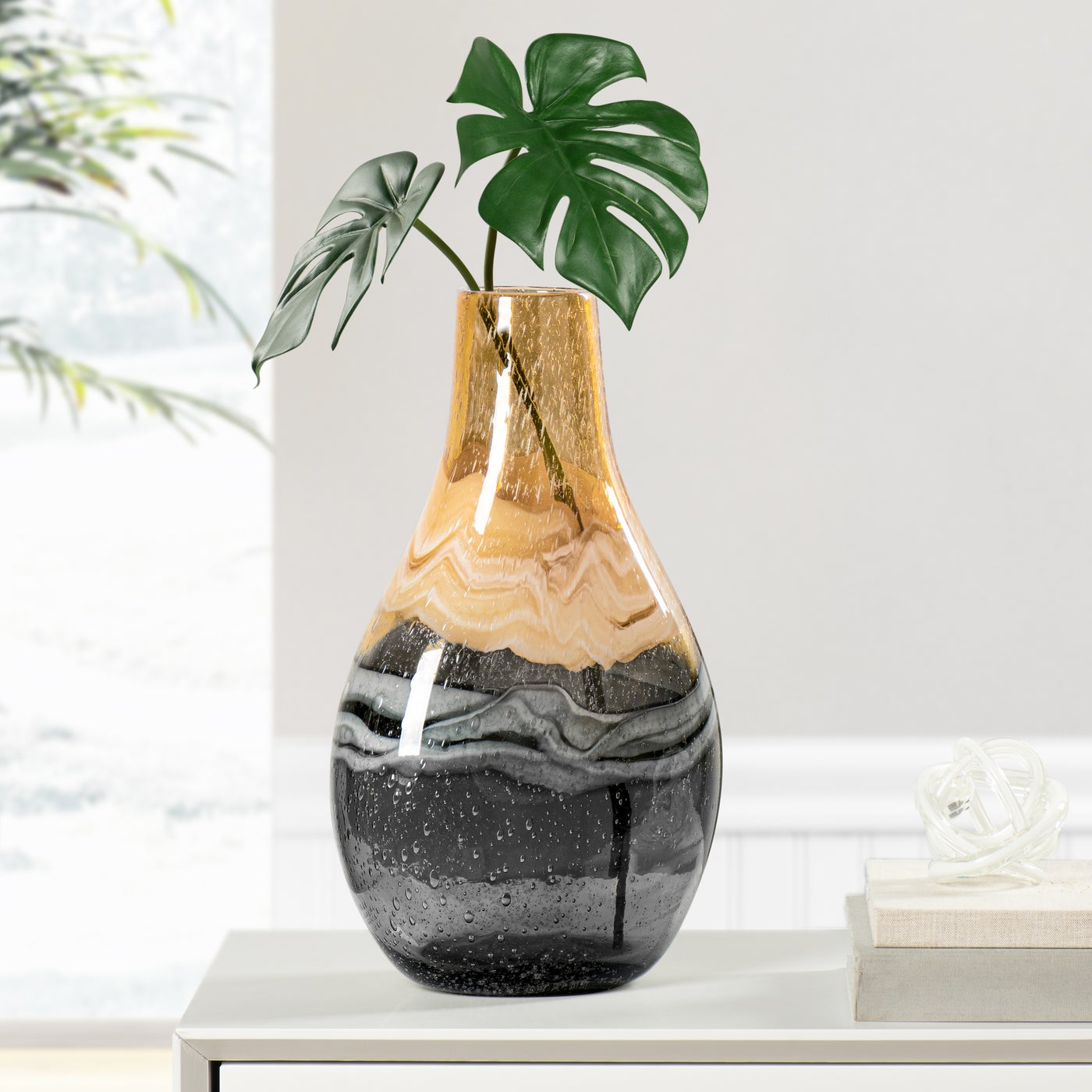 Large Andrea swirl bulb vase - amber