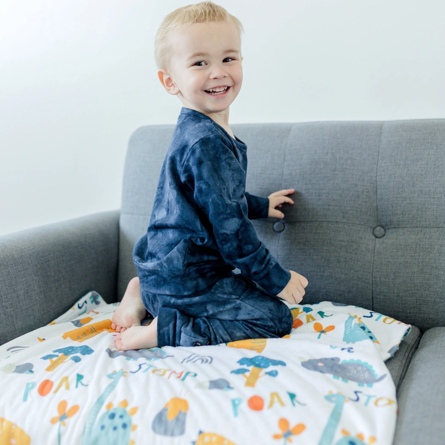 Personalized  Baby & Toddler blanket - Blue Dinosaur