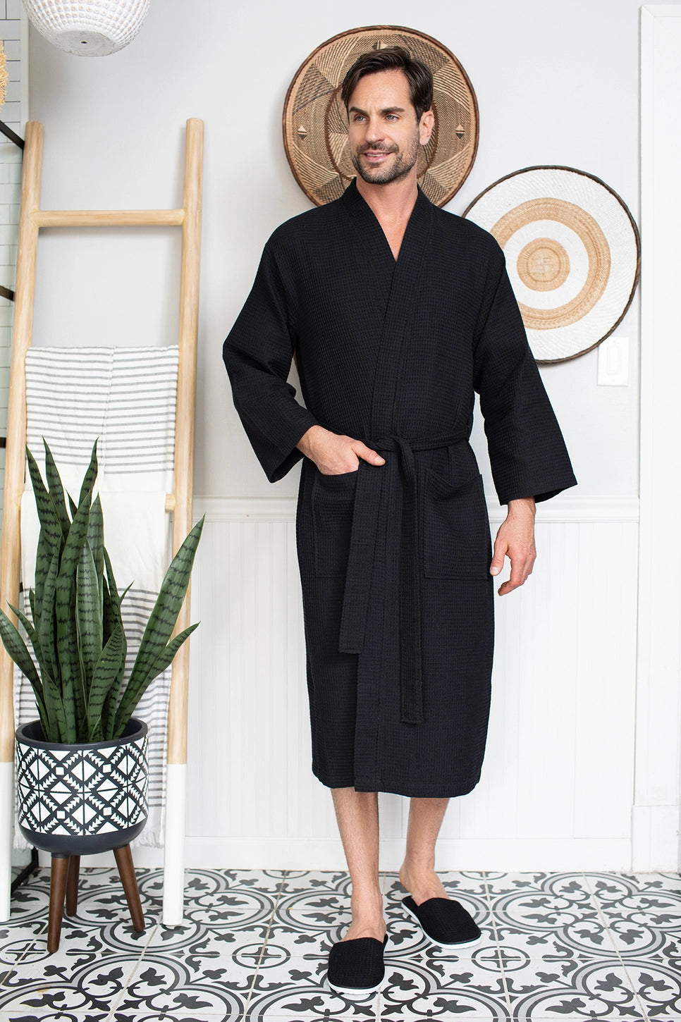 Men’s waffle robe and slipper set - black