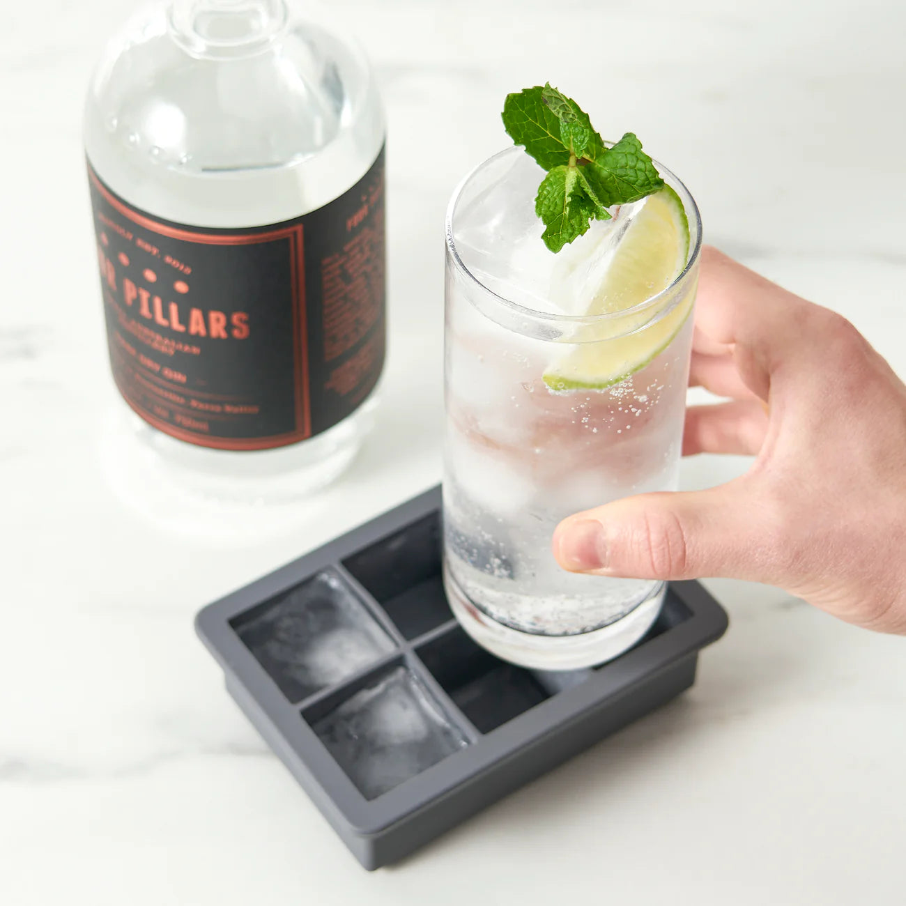 GLACIER HIGHBALL ICE CUBE TRAY WITH LID