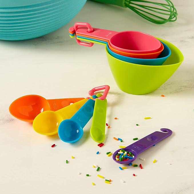 Little Chef’s in the kitchen - Measuring Cups