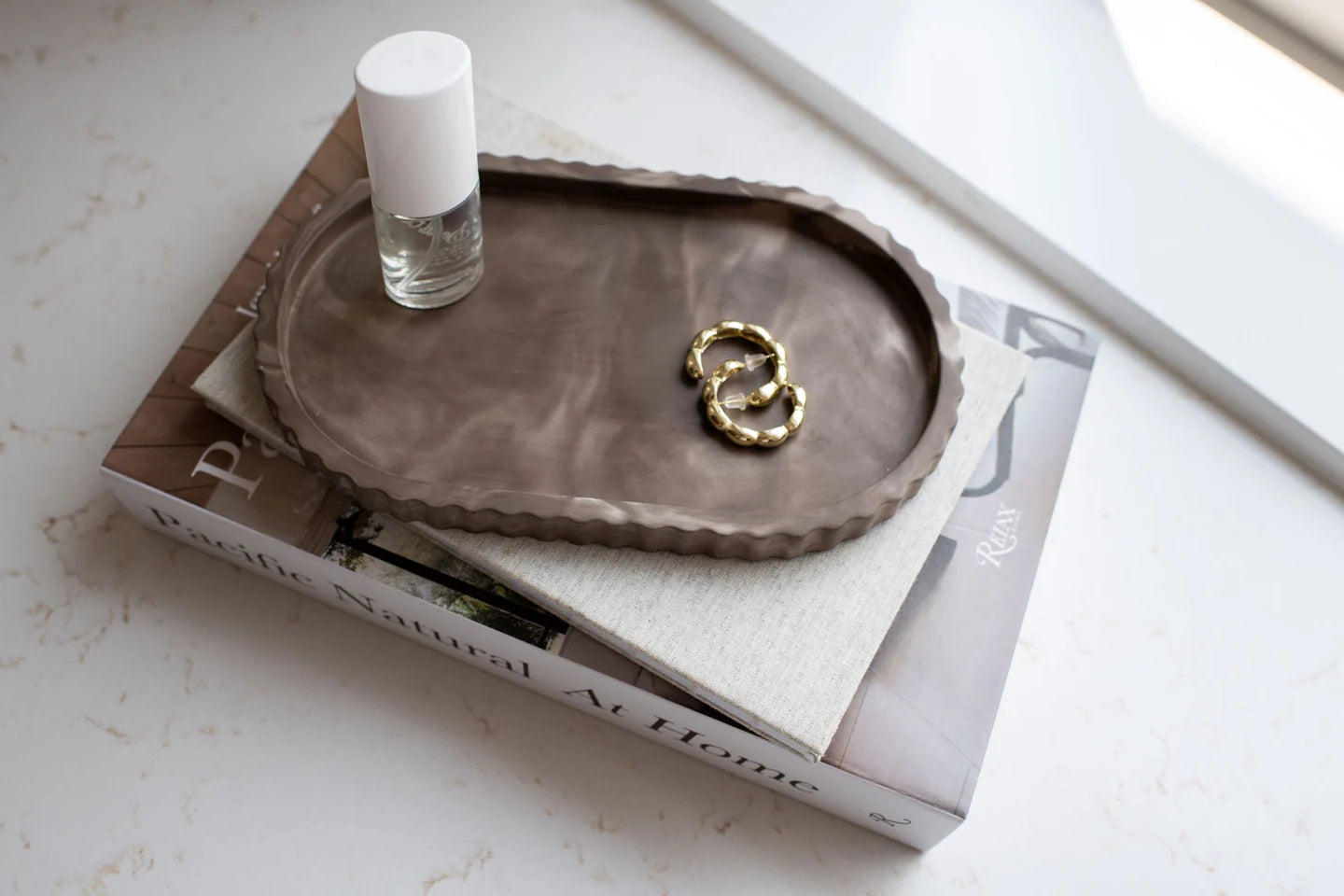 Fluted oval tray - mocha stone