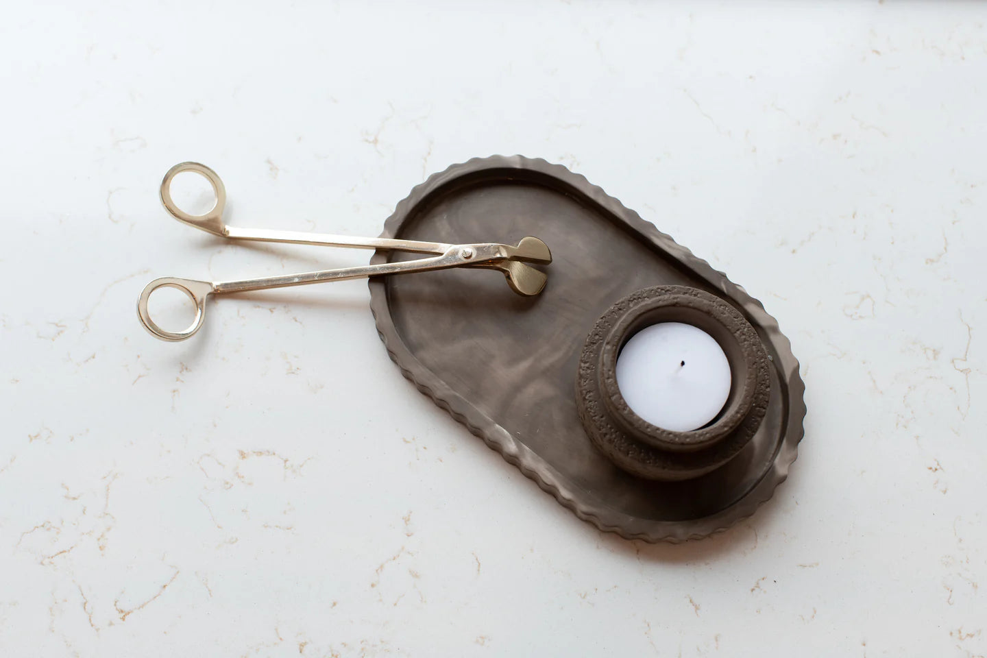 Fluted oval tray - mocha stone