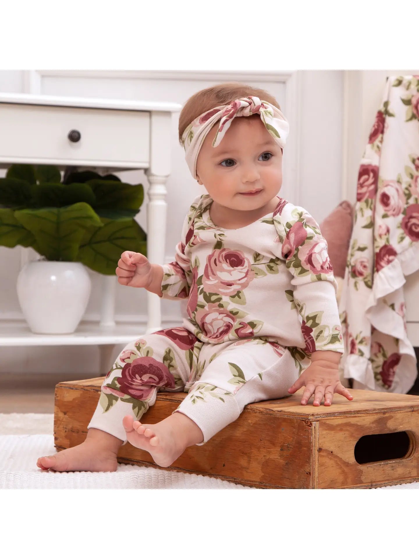 Cabbage Rose Longsleeve romper (6-12M)