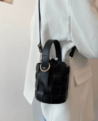 Vegan leather woven bag - black