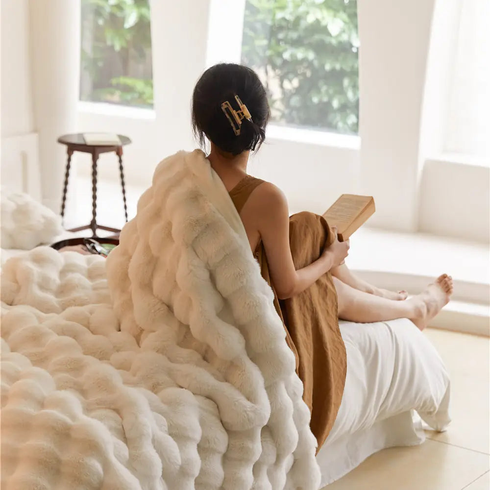 Plush Luxurious Faux Fur Throw Blanket