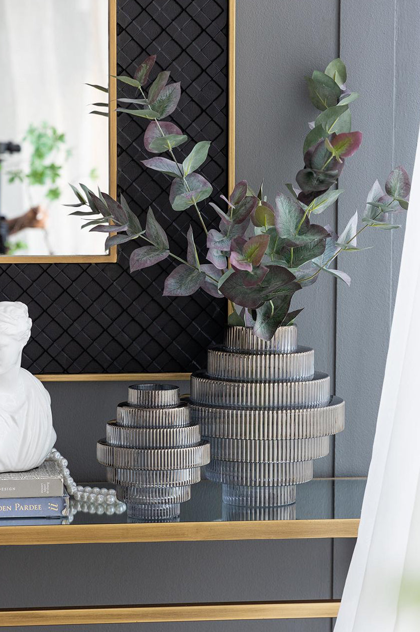 Ribbed tiered geometric Vase - grey