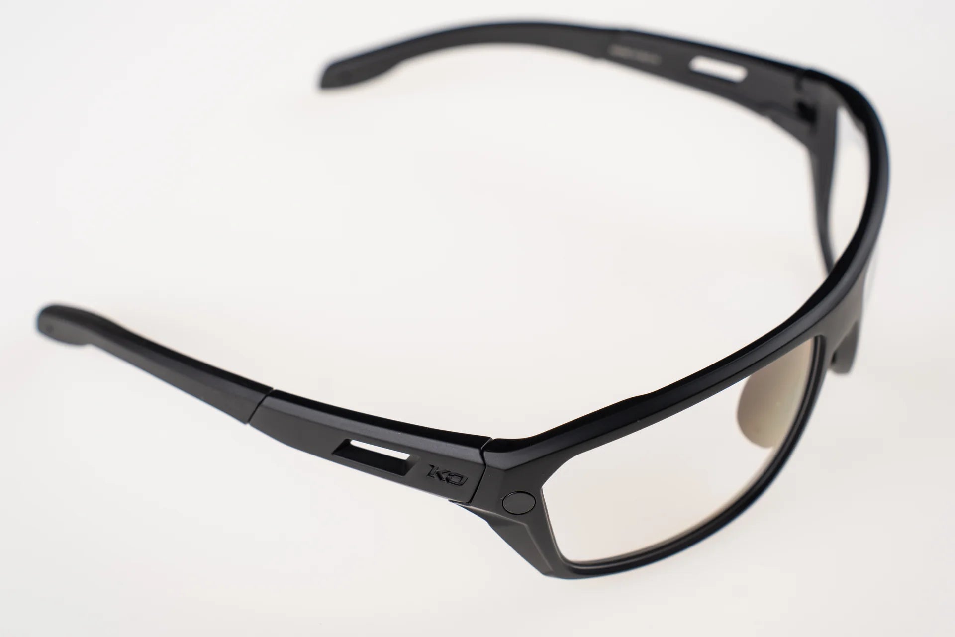 Knockout Optics pickleball glasses: black