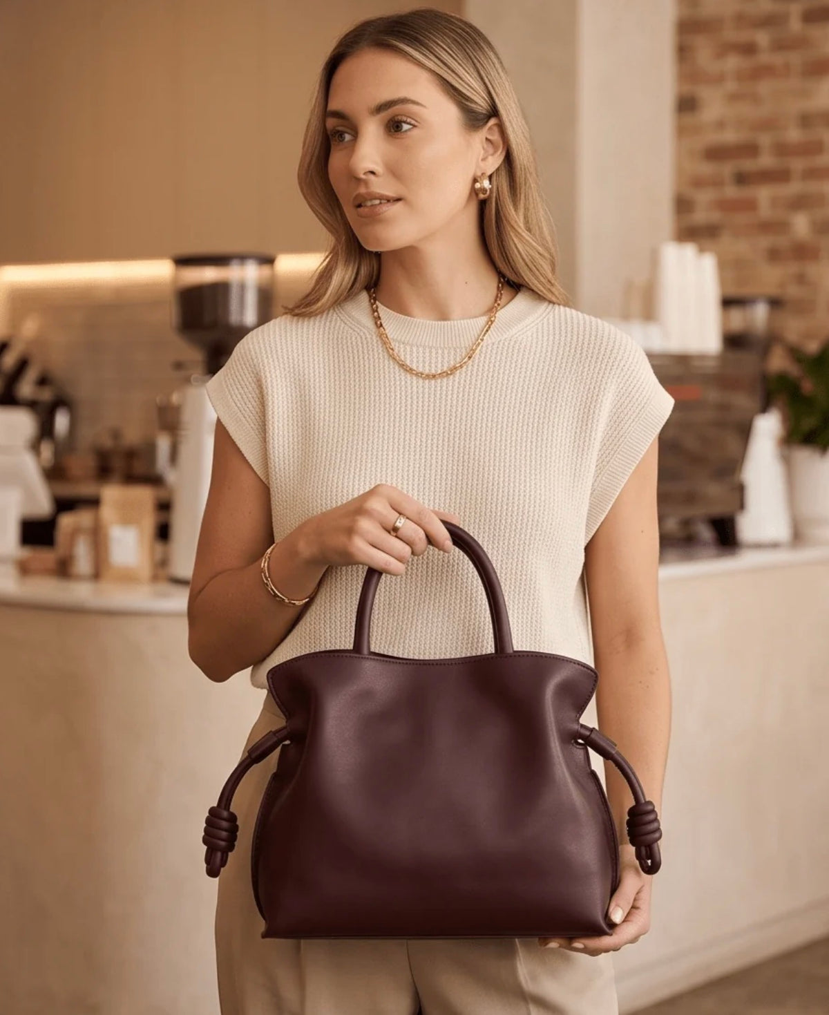 Vegan leather handbag - espresso