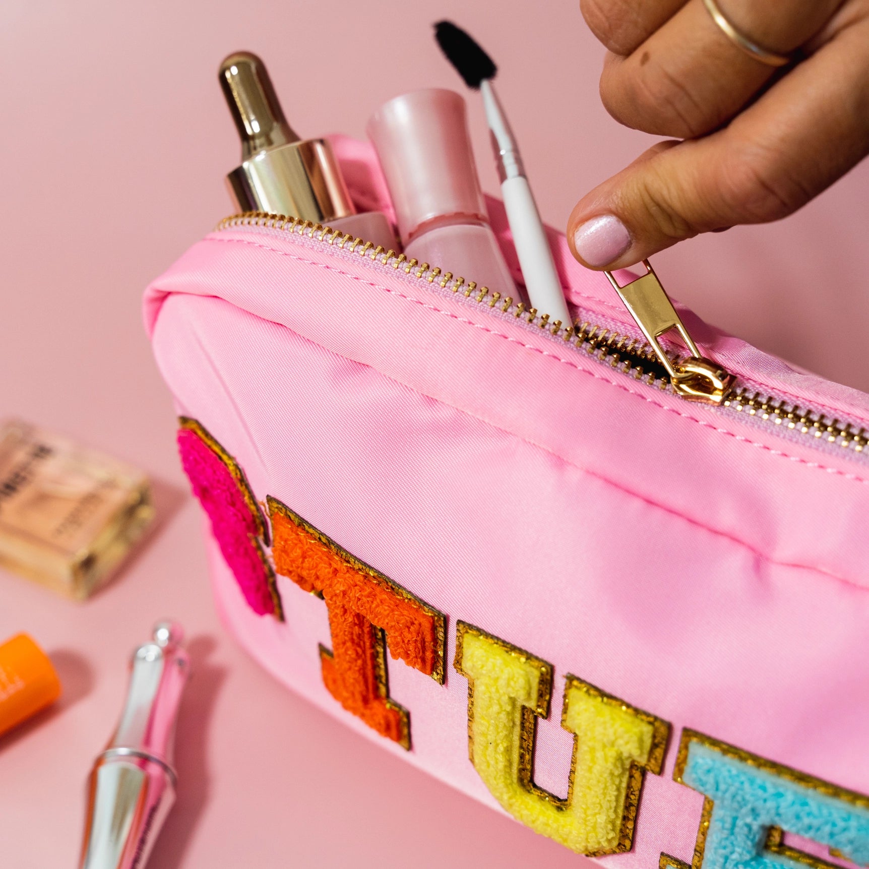 Trousse de maquillage de voyage Preppy en nylon chenille « Stuff »